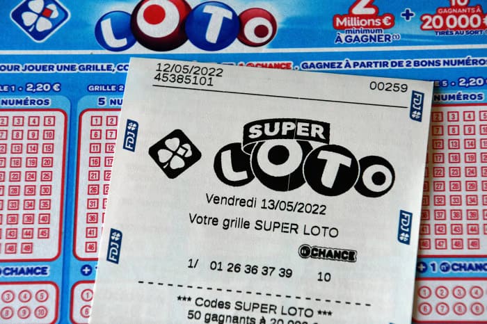 Resiko & Bahaya Bermain Di situs Togel Tidak Resmi